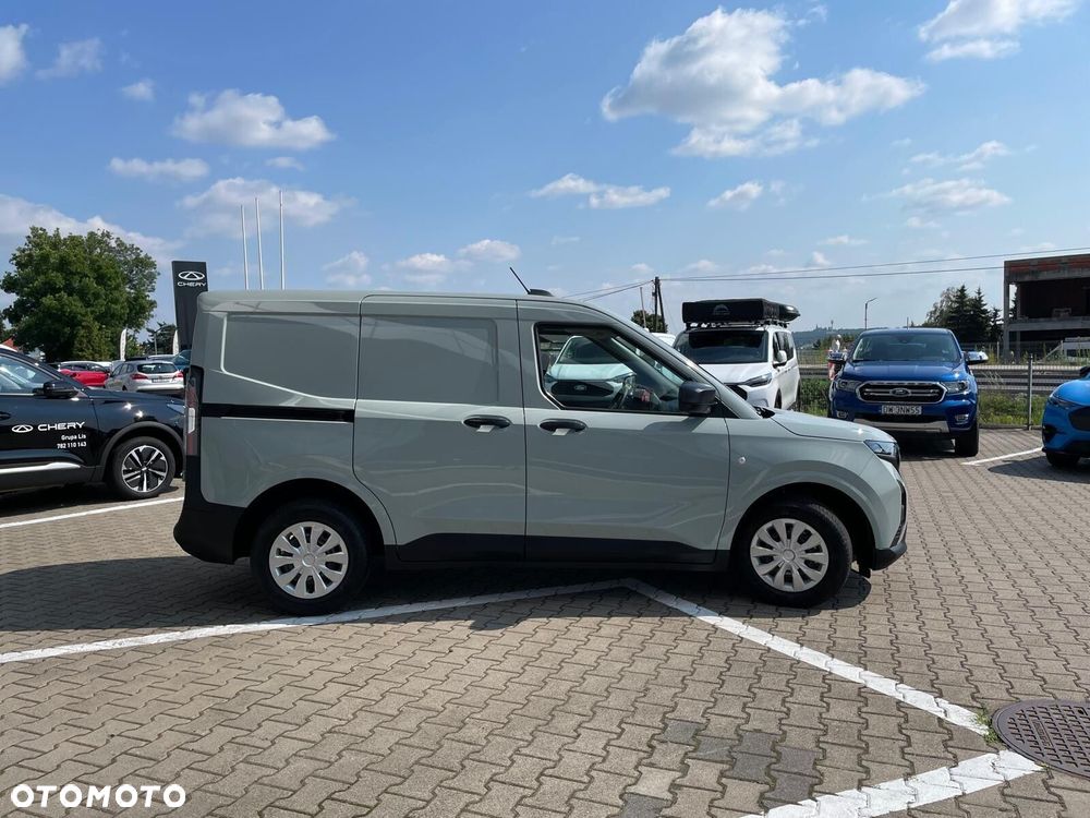 Ford Transit Courier - 7