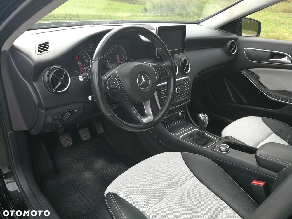 Mercedes-Benz Klasa A 160 CDI AMG Line - 13