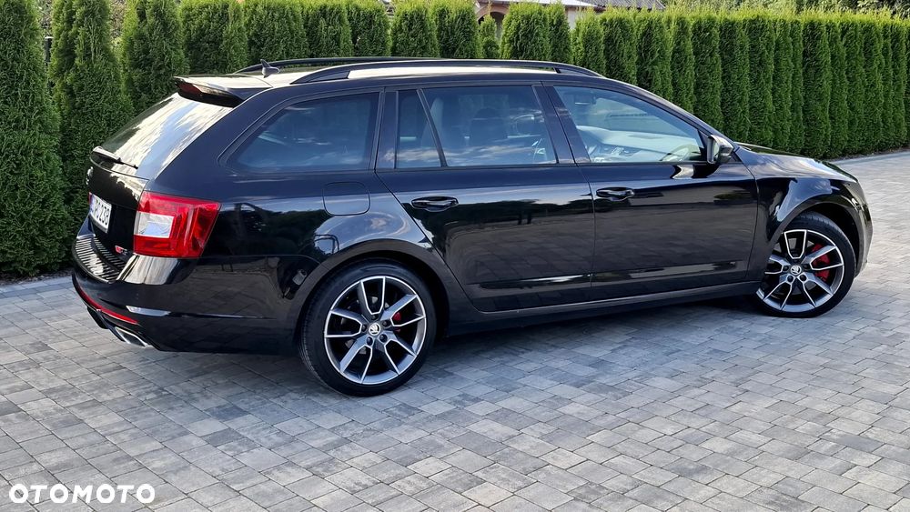 Skoda Octavia 2.0 TDI (Green tec) DSG RS - 6