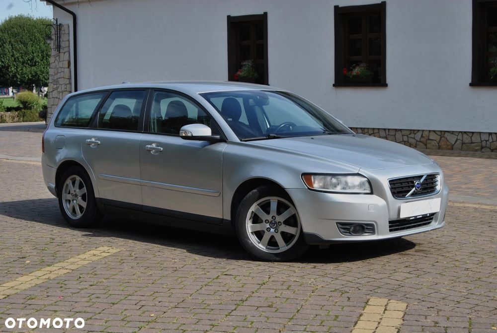 Volvo V50 1.6D Momentum - 2