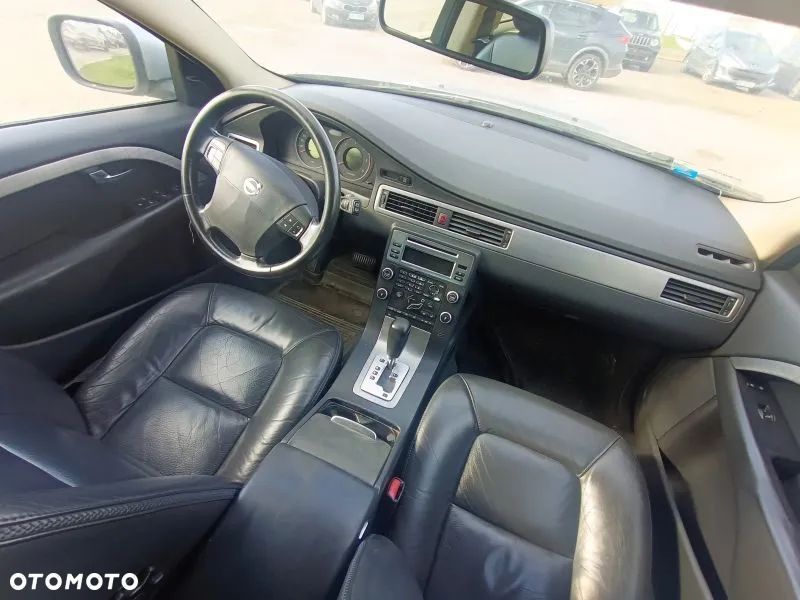 Volvo XC 70 D5 AWD Momentum - 7