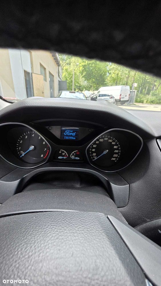 Ford Focus - 8