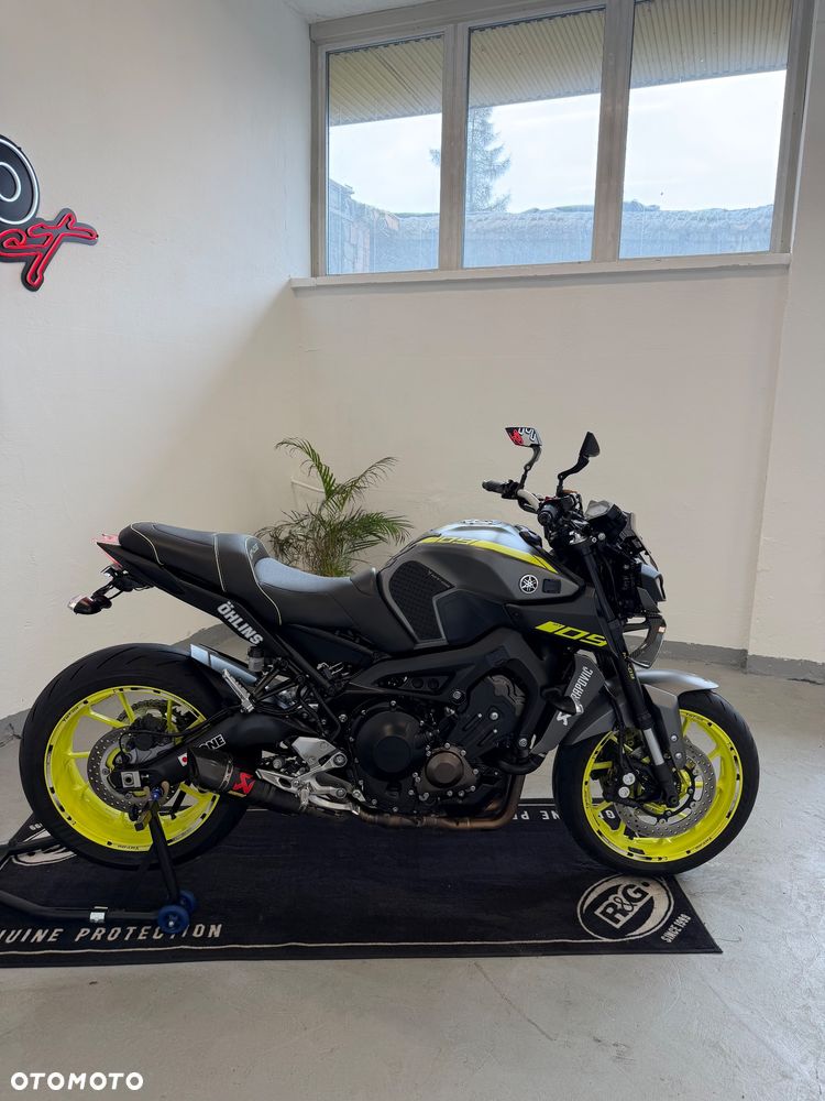 Yamaha MT - 9