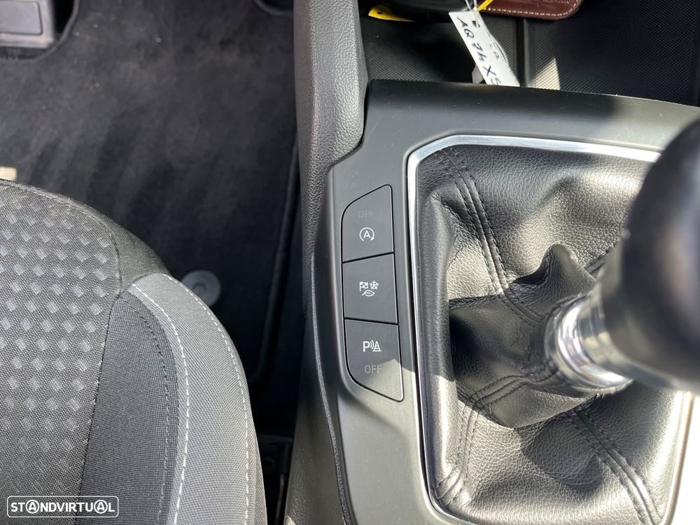 Ford Focus SW 1.5 TDCi EcoBlue Connected - 42