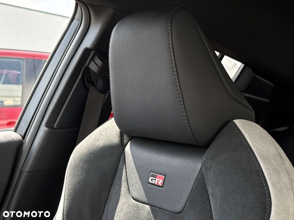 Toyota C-HR 2.0 Hybrid GR Sport - 25