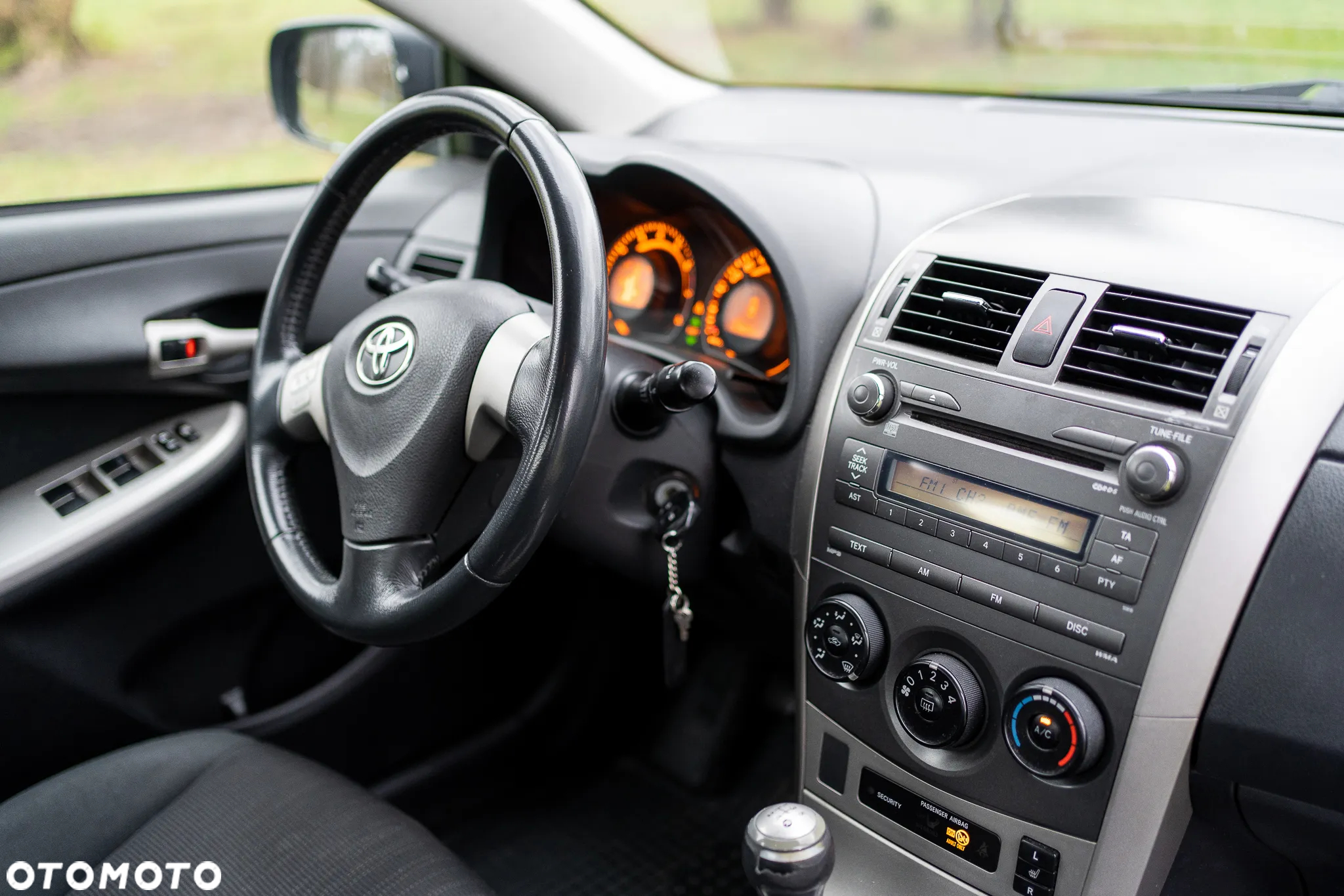 Toyota Corolla 1.4 VVT-i Luna - 2