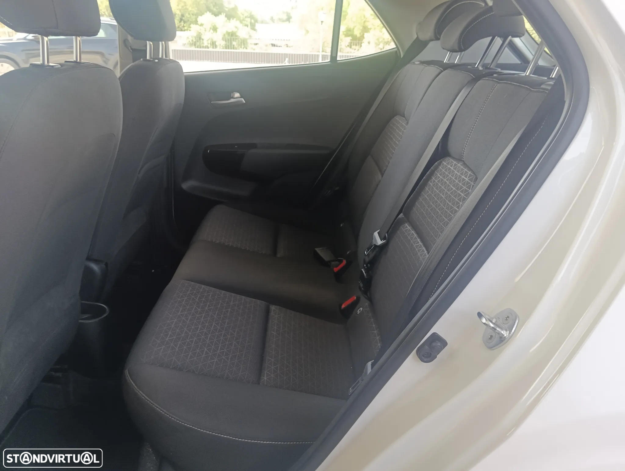 Kia Picanto 1.0 CVVT X-Line 4AT - 16
