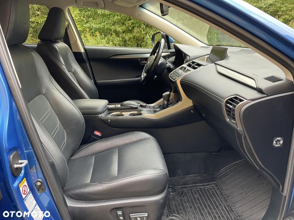 Lexus NX 300h Comfort AWD - 12