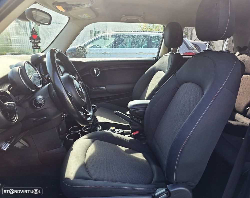 MINI 3 Portas Cooper D - 10