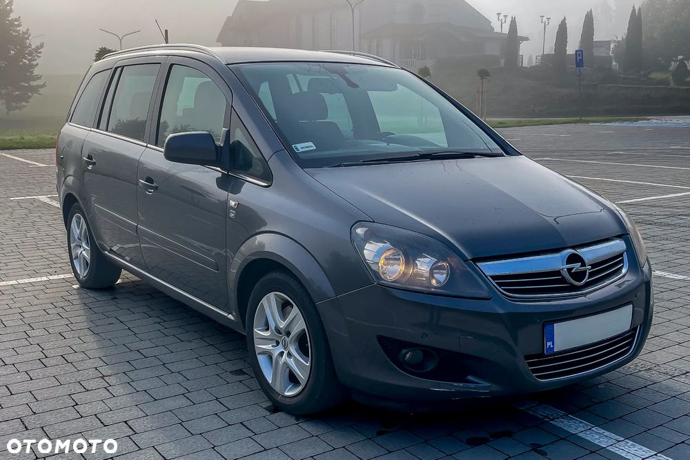 Opel Zafira - 8