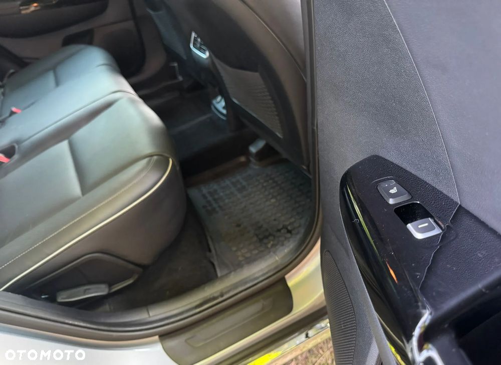 Kia Sportage 1.6 GDI L Business Line Plus 2WD - 11