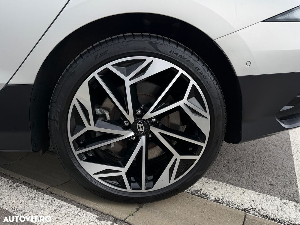 Hyundai IONIQ 6 - 19
