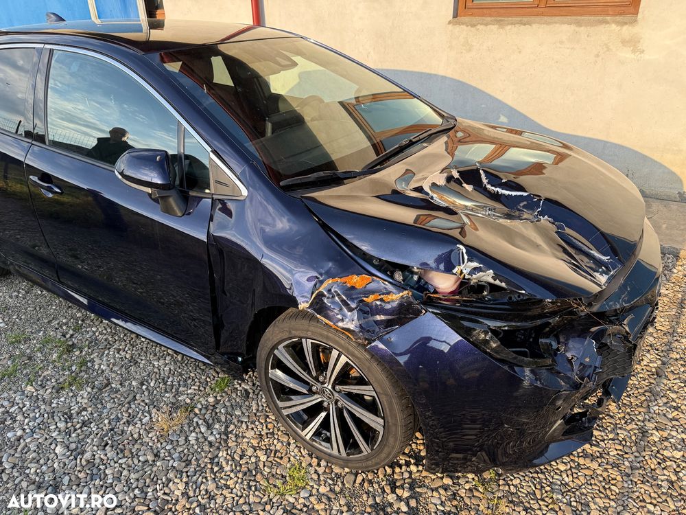Toyota Corolla - 4