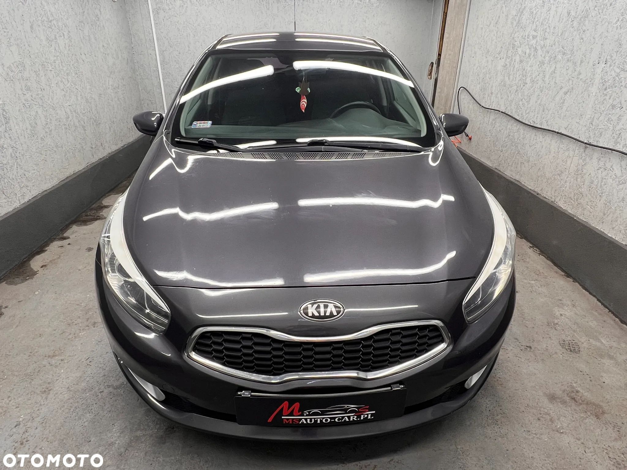 Kia Ceed - 1