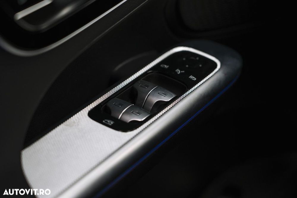 Mercedes-Benz GLC - 27