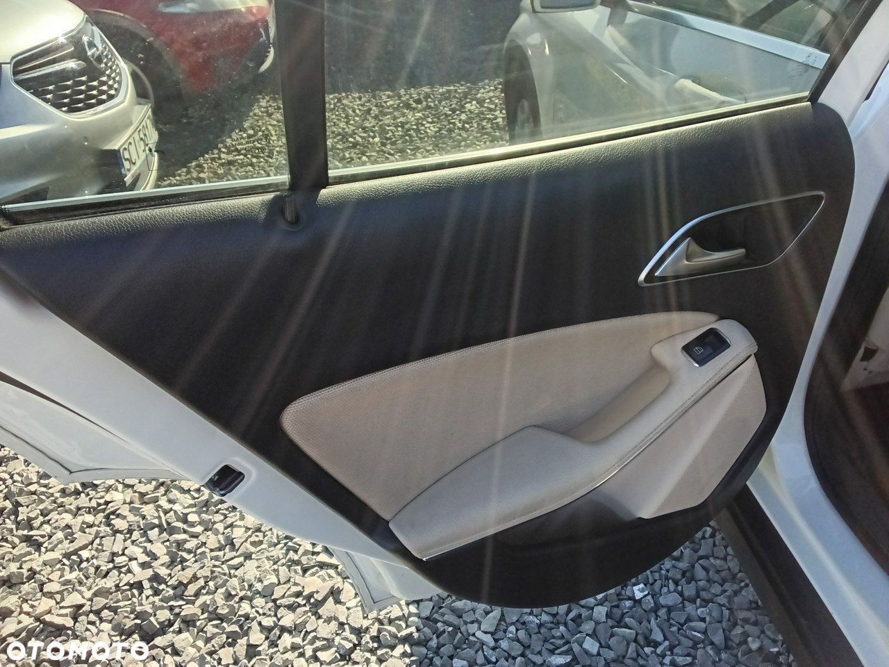 Mercedes-Benz GLA - 27