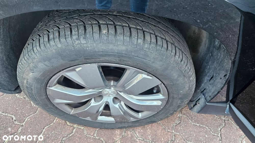 Peugeot 2008 1.2 Pure Tech Style - 11