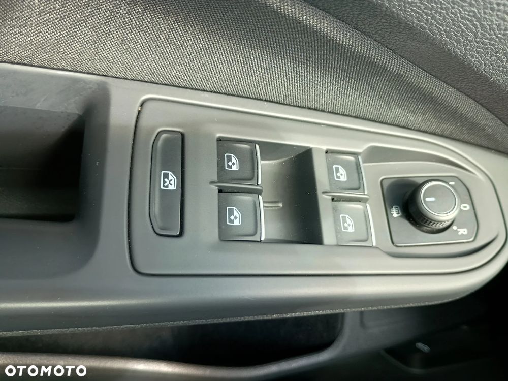 Volkswagen Golf VIII 1.5 TSI EVO Life - 16