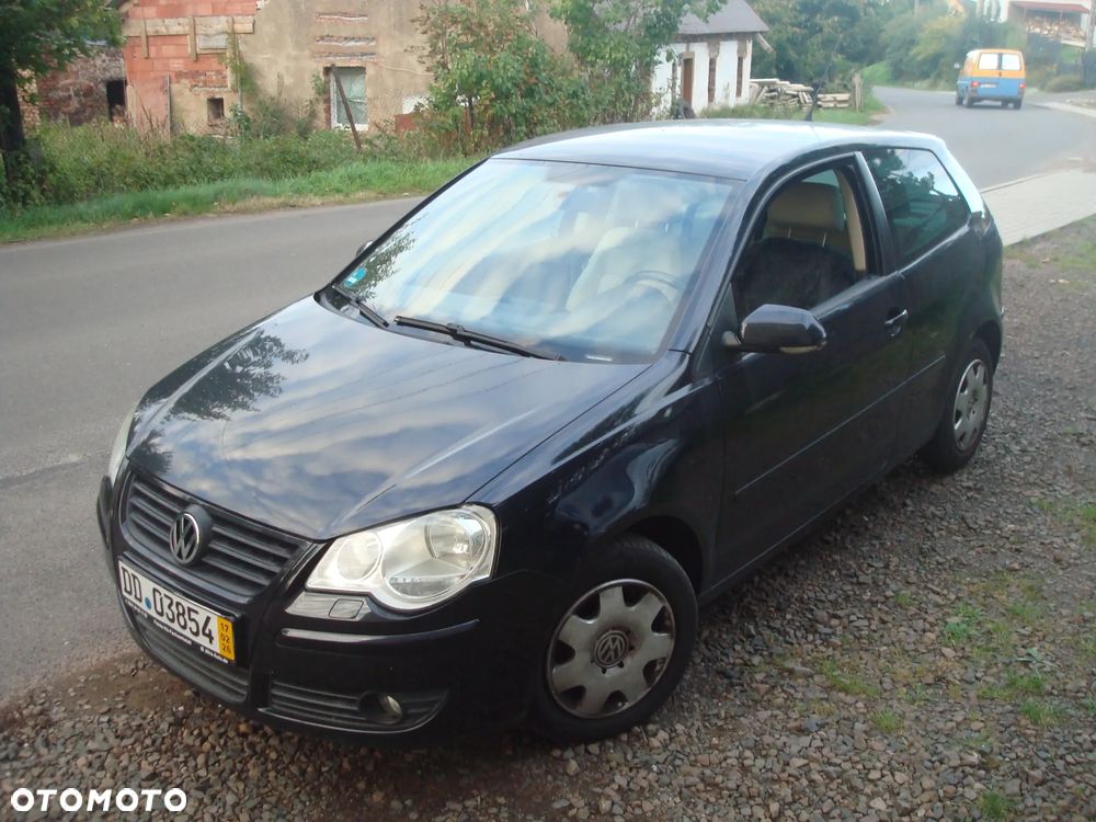 Volkswagen Polo 1.4 16V Trendline - 1