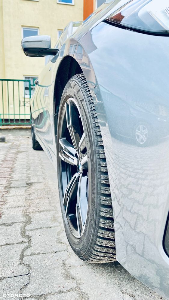 BMW Seria 3 318i M Sport sport - 26