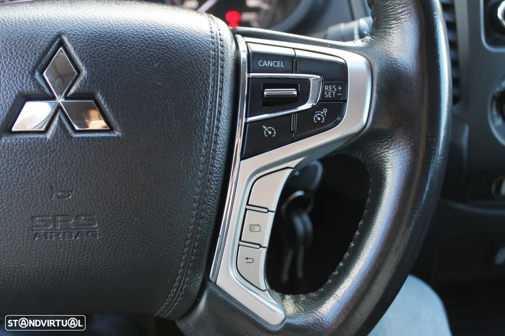 Mitsubishi L200 2.3 DI-D CD Invite 4WD - 30