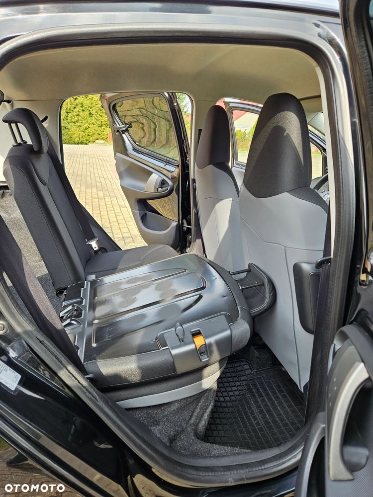 Toyota Auris 1.33 VVT-i Luna - 24