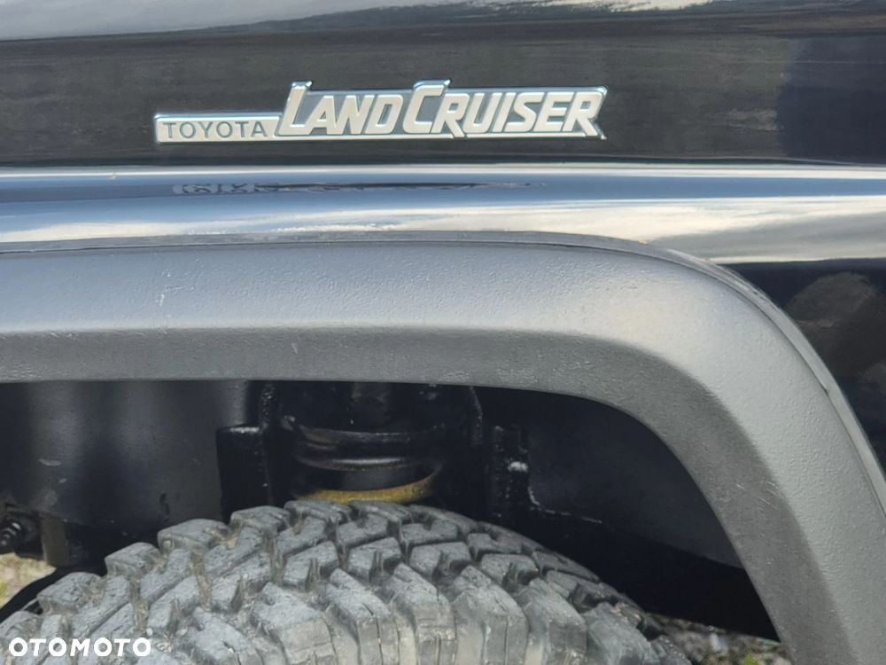 Toyota Land Cruiser LJ70 - 5