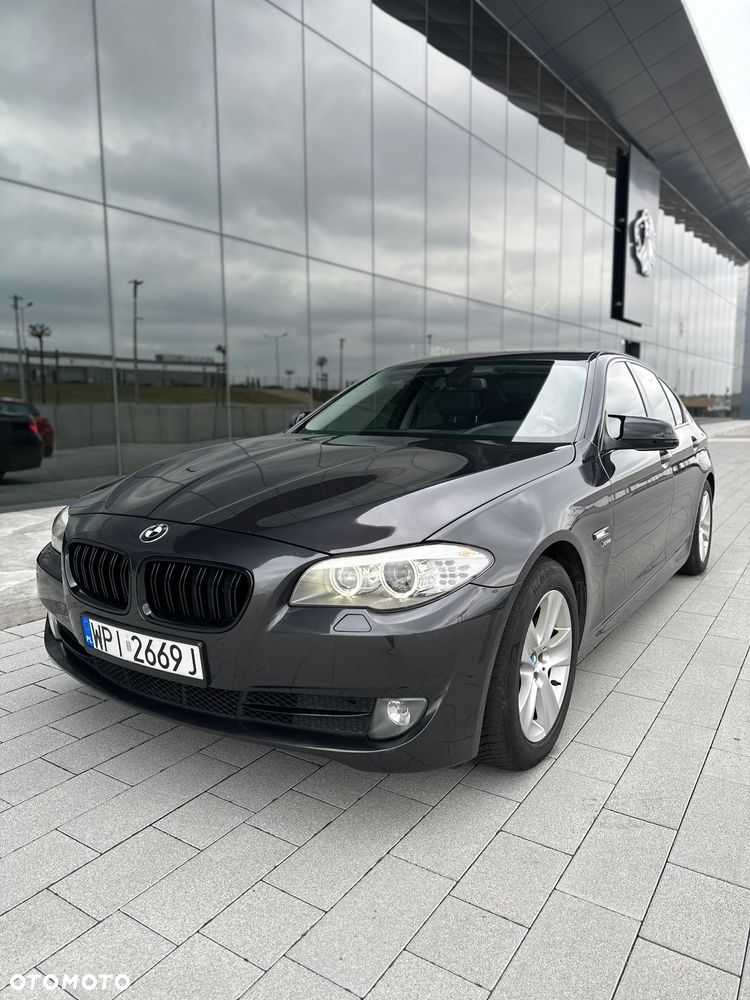 BMW Seria 5 528i xDrive Sport-Aut Luxury Line - 5