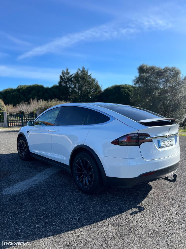 Tesla Model X P100D - 5