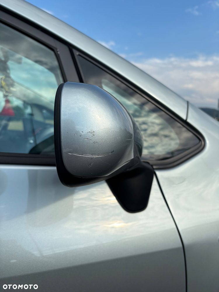 Toyota Auris 2.0 D-4D - 15