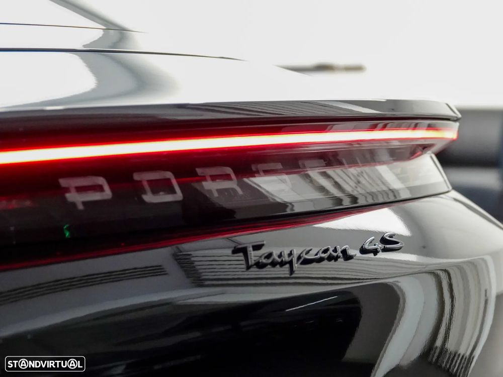 Porsche Taycan 4S - 5