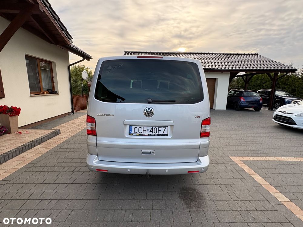 Volkswagen Multivan - 14