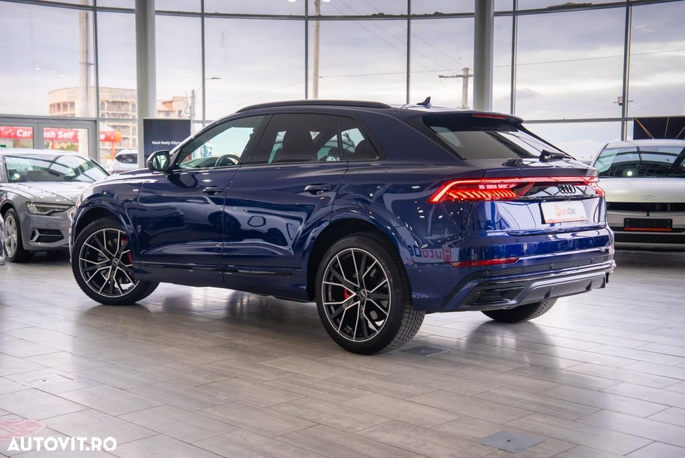 Audi Q8 - 11