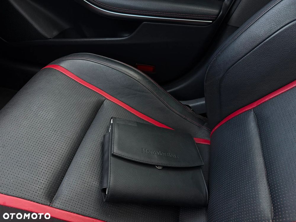 Mercedes-Benz CLA 45 AMG 4-Matic - 27