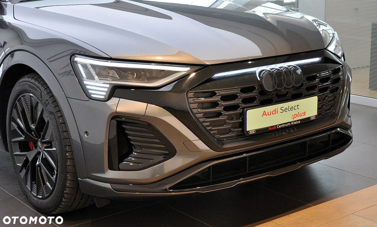 Audi Q8 - 8