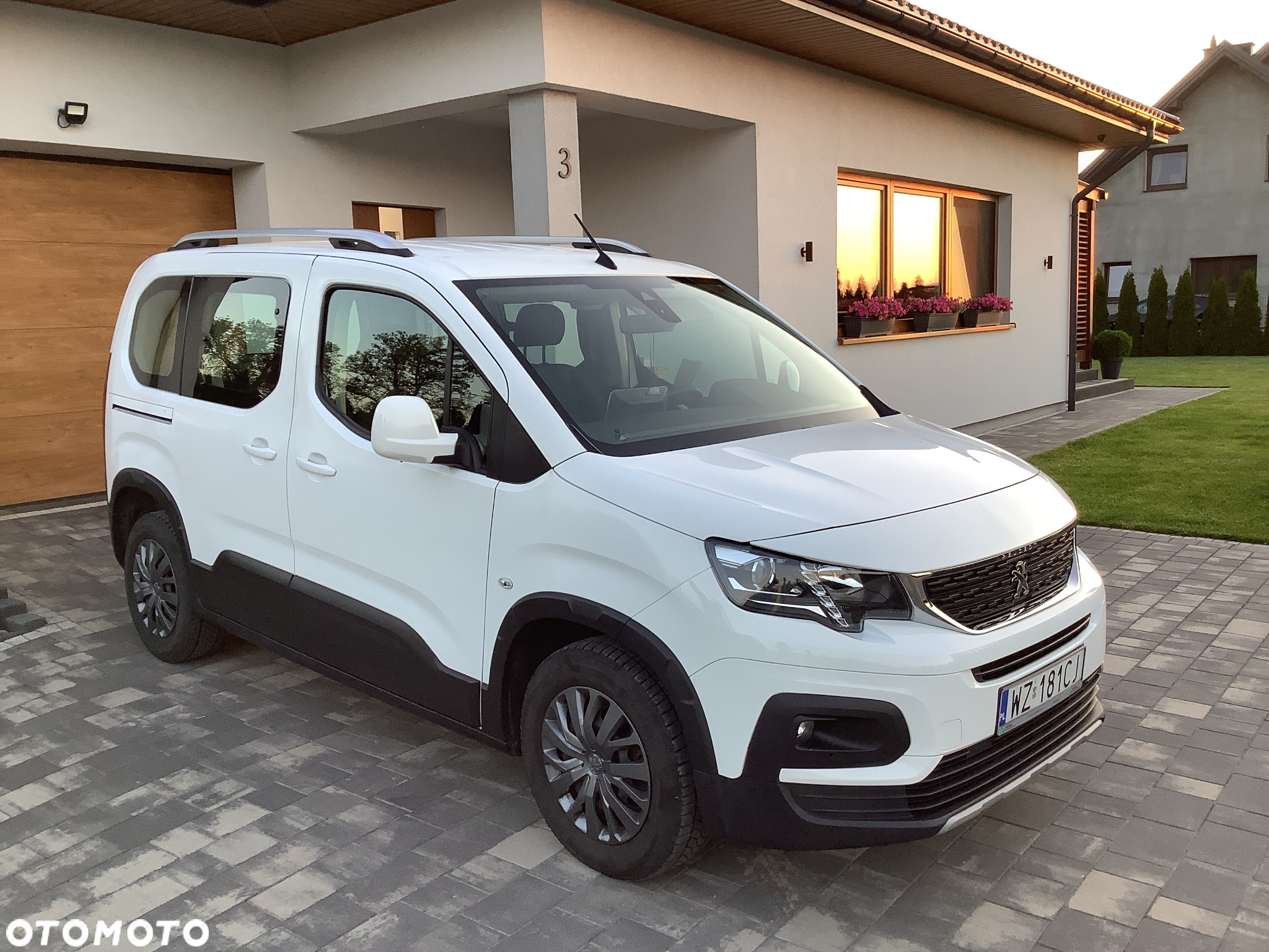 Peugeot Rifter 1.5 BlueHDI Allure Pack S&S - 2