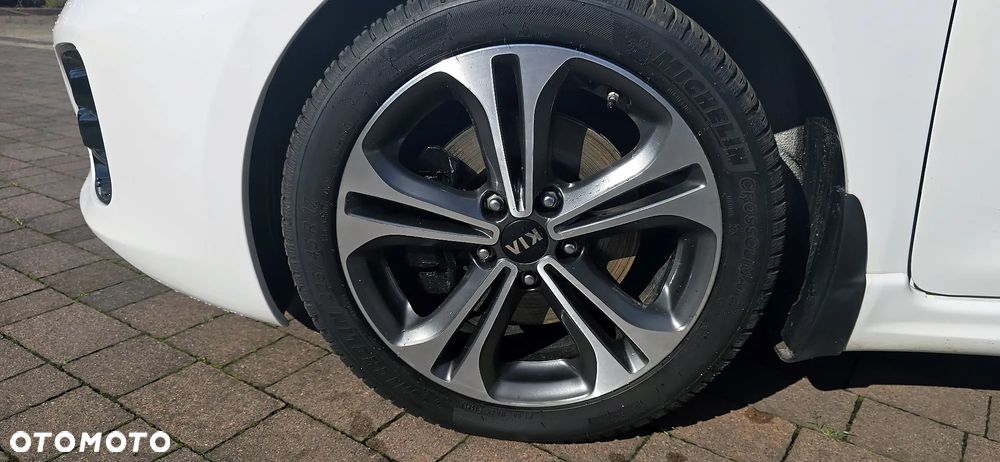 Kia Ceed 1.6 CRDi GT Line DCT - 10