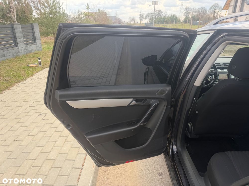 Volkswagen Passat 1.6 TDI BlueMotion Technology Trendline - 17