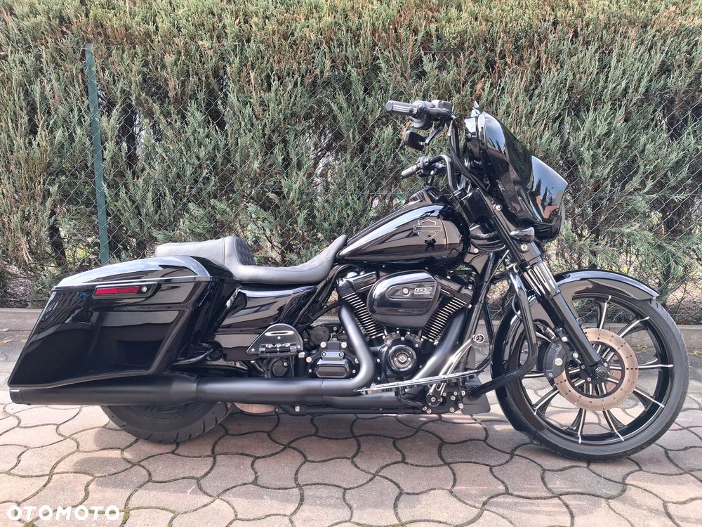 Harley-Davidson Touring Street Glide - 1