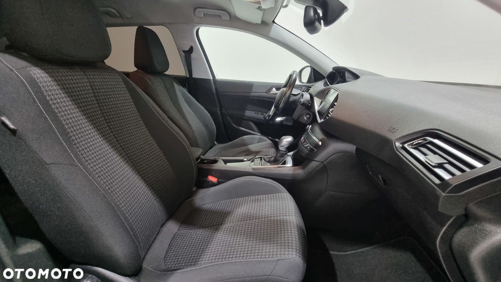 Peugeot 308 - 23