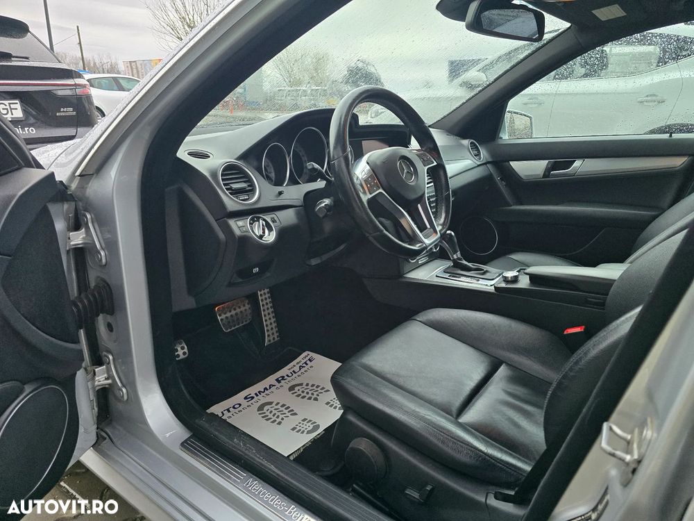 Mercedes-Benz C - 16