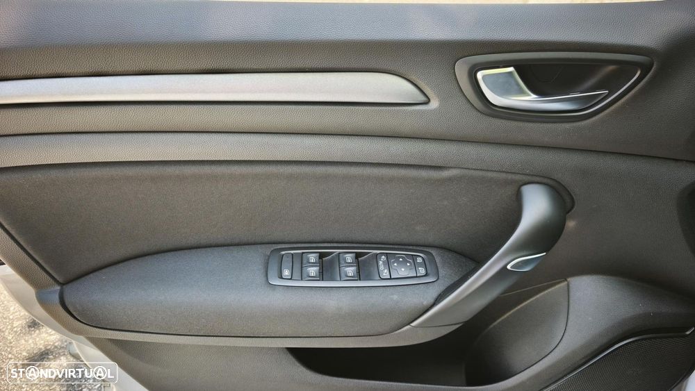 Renault Mégane Sport Tourer 1.5 Blue dCi Business — fotografia 13