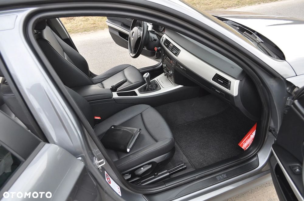 BMW Seria 3 316d Modern Line - 18