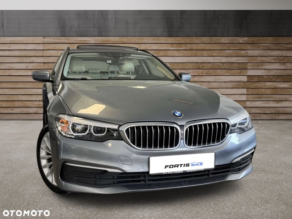 BMW Seria 5 520d Luxury Line - 2