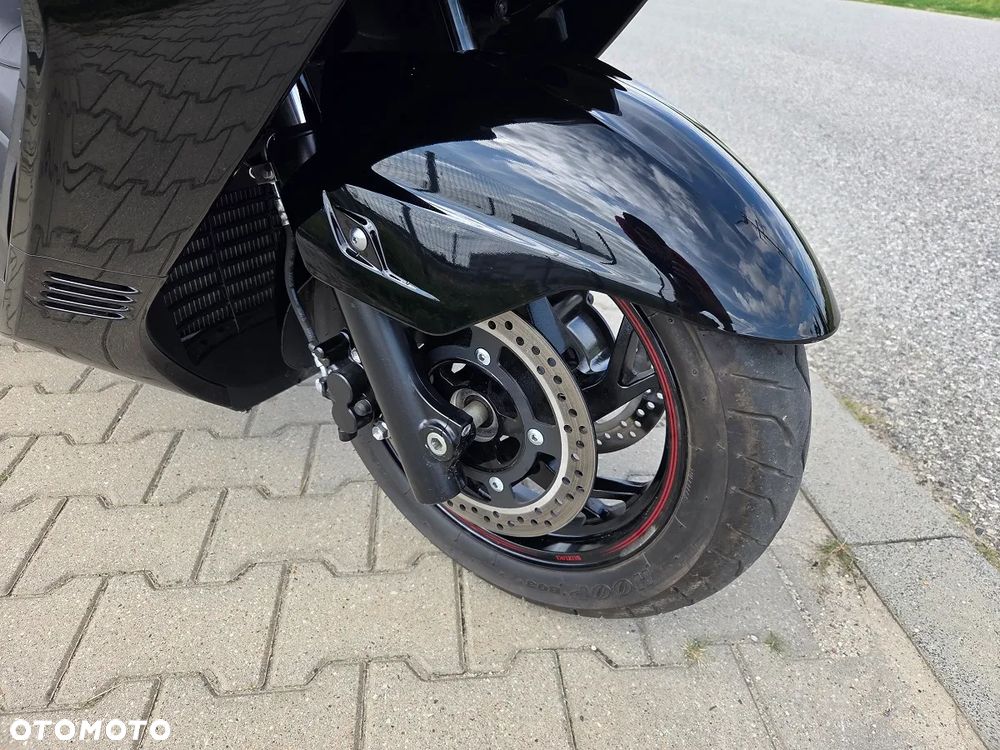 Suzuki Burgman - 14