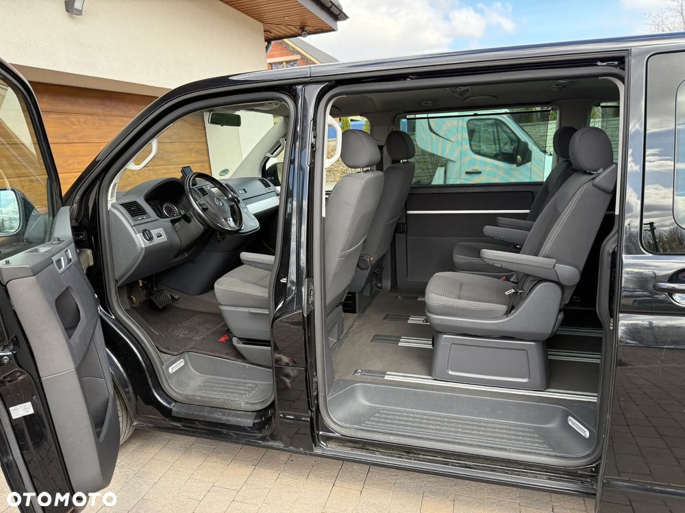 Volkswagen Multivan - 5