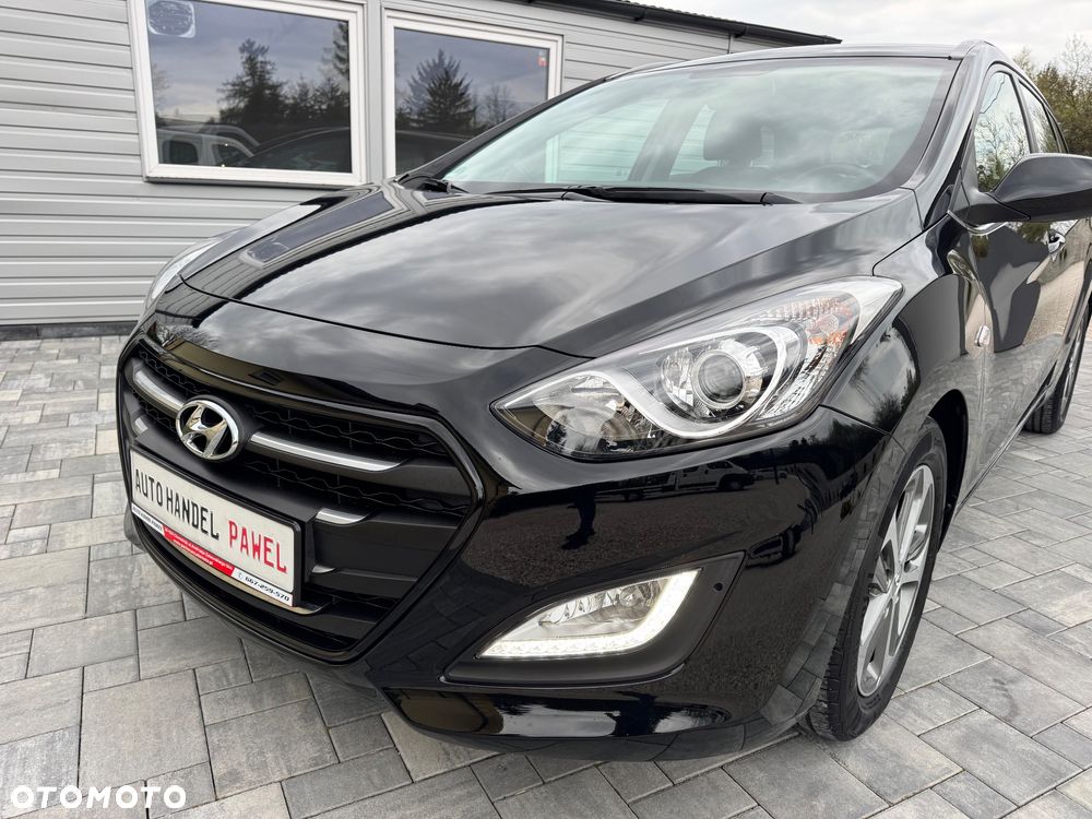 Hyundai i30 blue 1.4 YES Silver - 15