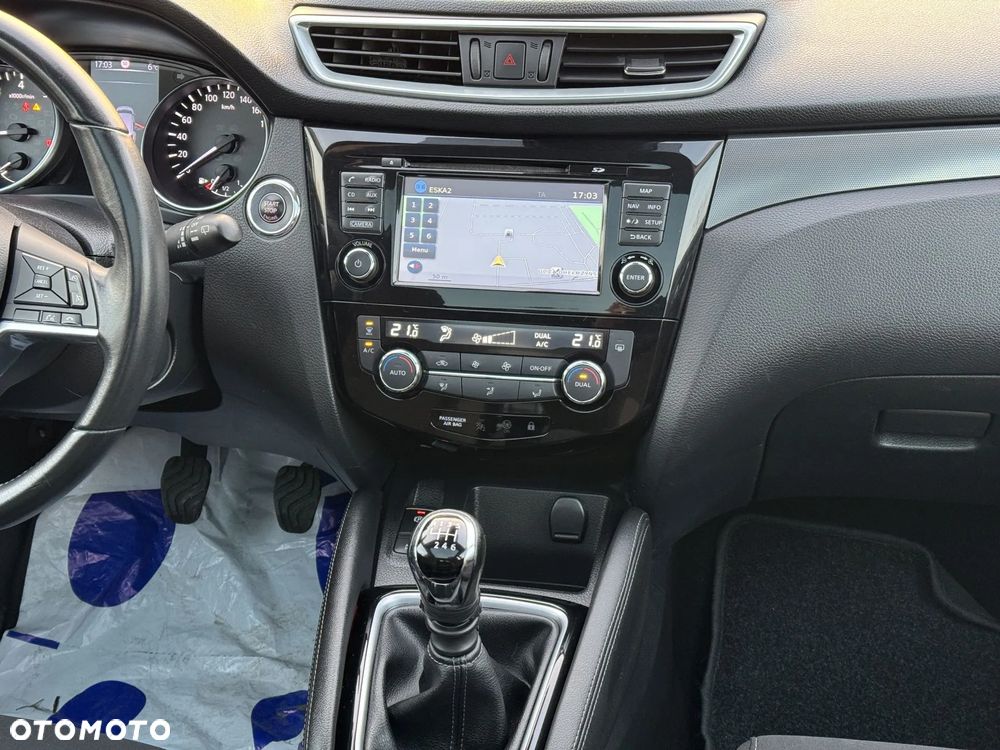 Nissan Qashqai 1.2 DIG-T N-Connecta EU6 - 12
