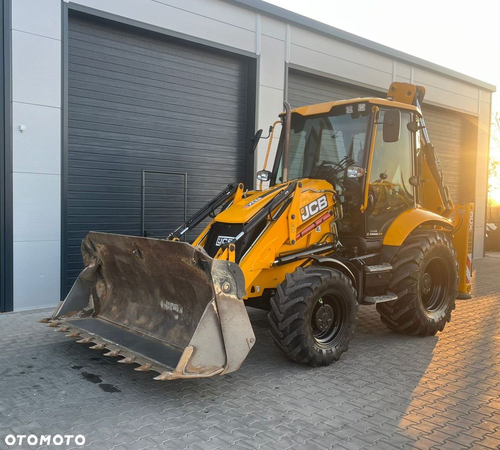 JCB 3CX SITEMASTER PRO Contracor 110kM - 6