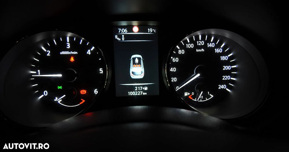 Nissan Qashqai 1.6 DCI Start/Stop 4X4-i Tekna - 22